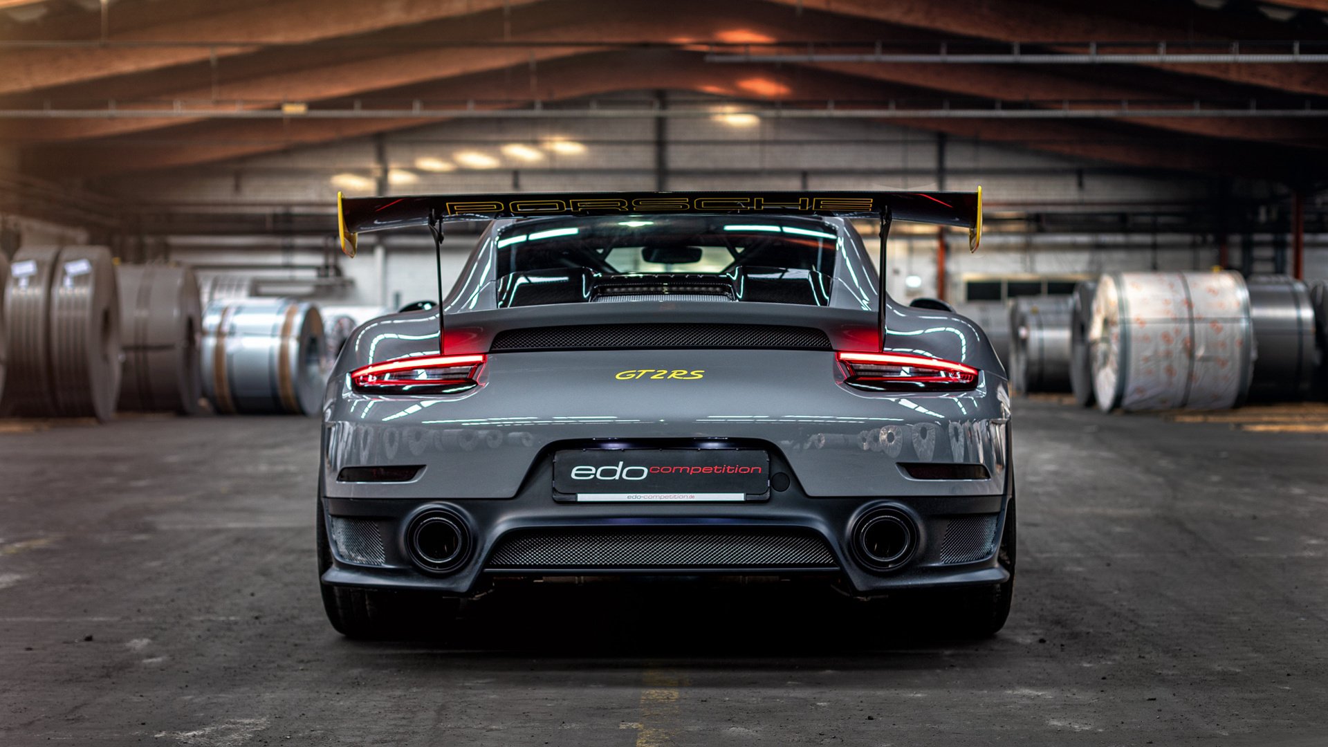 【比赛中的“出局”大揭秘】裁判如何做出公正判决?,裁判宣布比赛规则