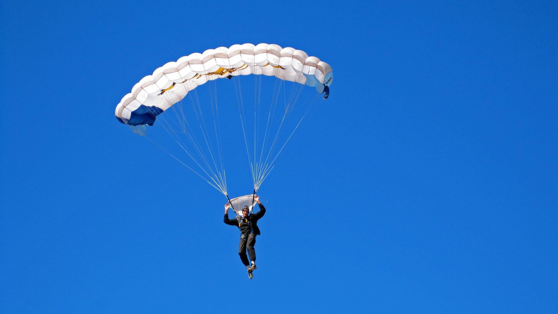 开云·Kaiyun网页版-足球裁判引入高清视频分析，裁判水平全面提升，足球裁判基础知识